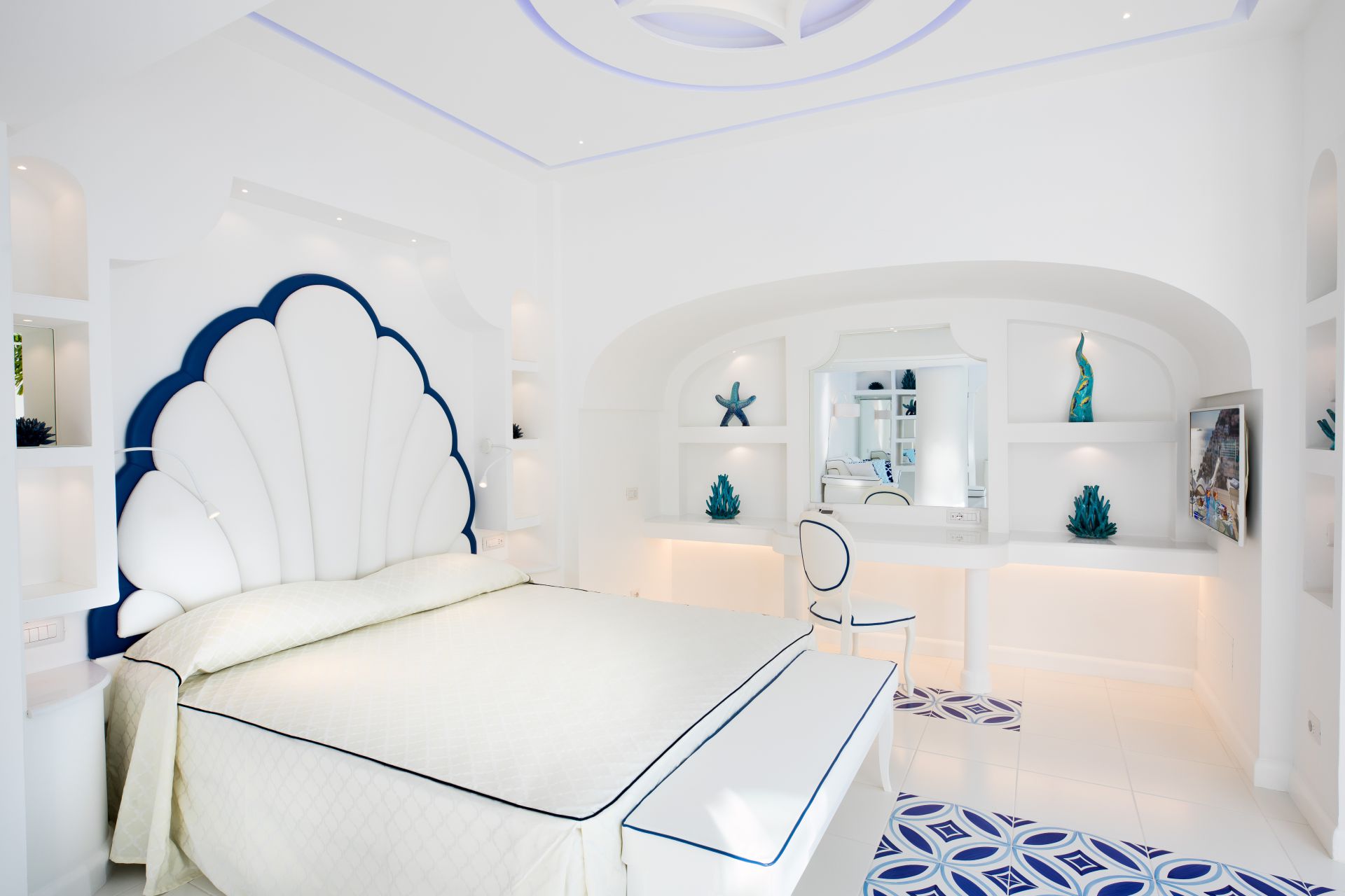 Modern Suite
