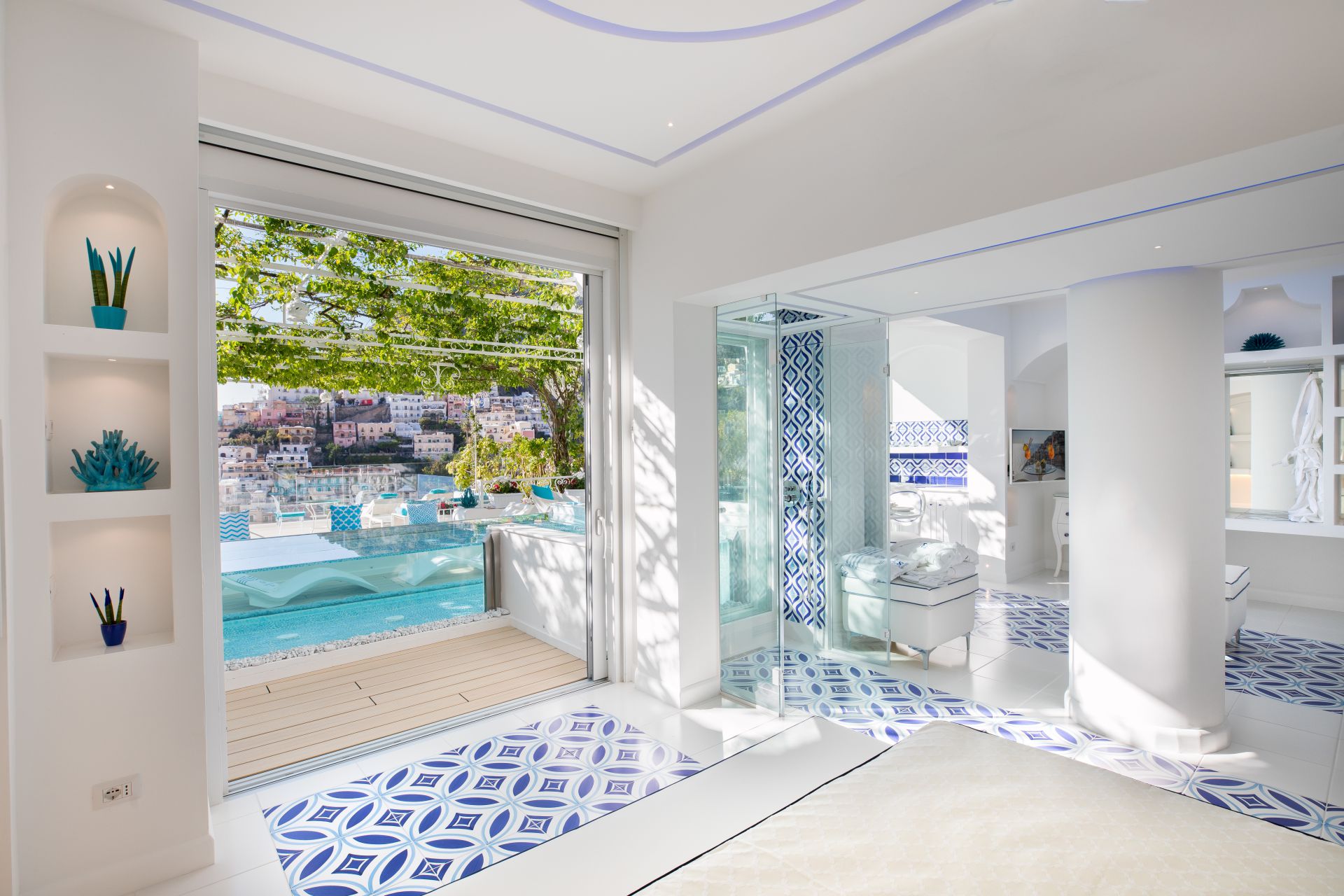Modern Suite